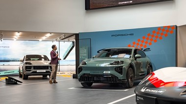 nowy suv wjeżdża do polski. ma 1156 km i tyle kosztuje