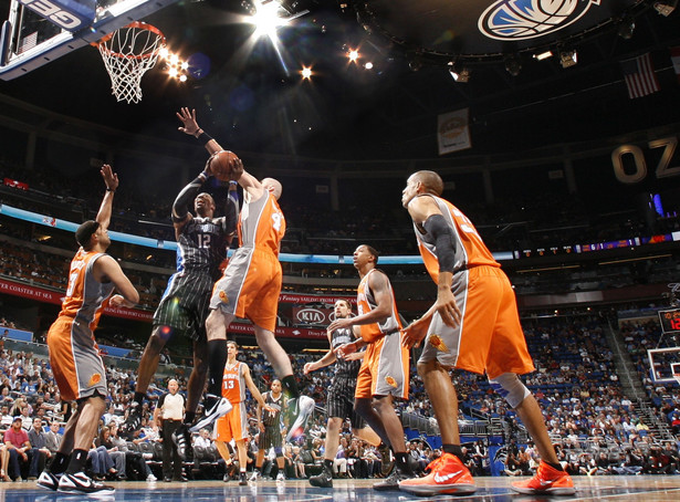 Gortat zdobył 22 punkty. Suns pokonali Cavaliers