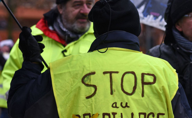 Demonstracje antyrządowych uczestników "Żółtych kamizelek