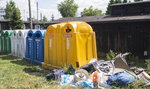Ulica Opolska tonie w śmieciach