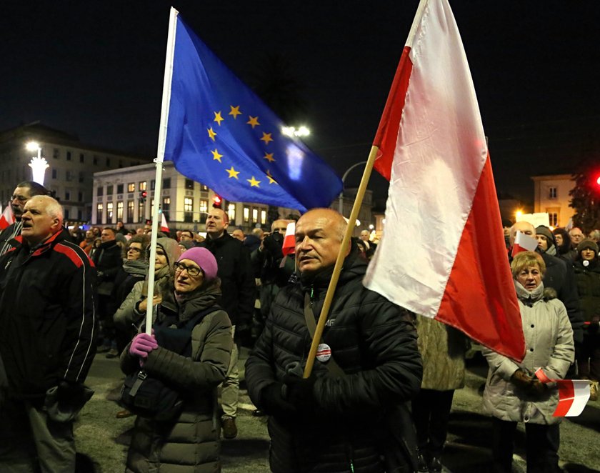 Ofiary w cieniu politycznej wojenki