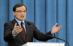 Mec. Rogalski jak koń trojański? Ziobro bije w Prawo i Sprawiedliwość