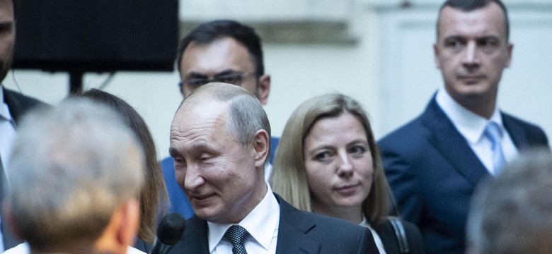 Włoska prasa: UWAGA! Jest dwóch Władimirów Putinów