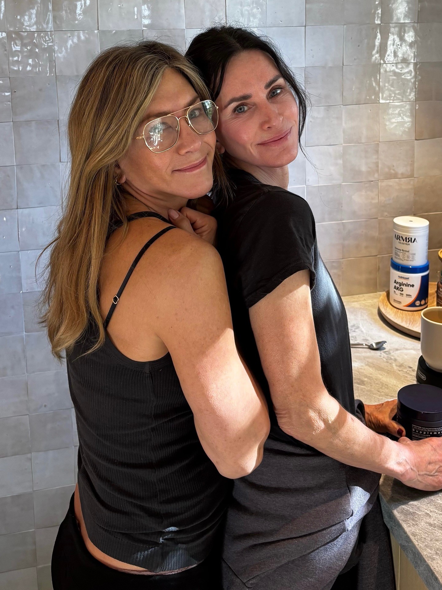 Herečky Jennifer Aniston a Courteney Cox. 
