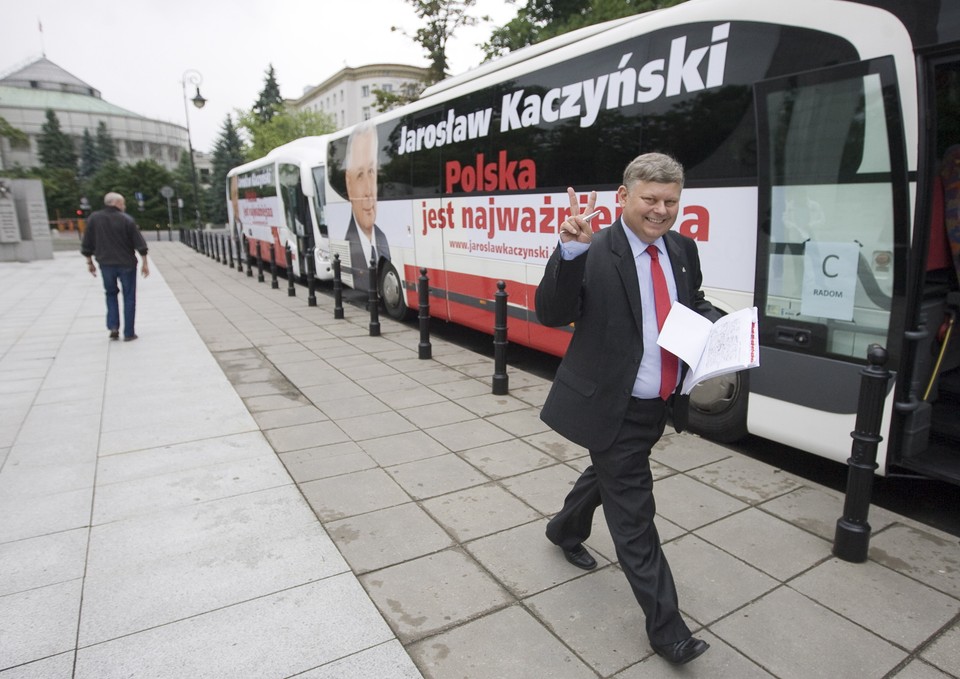 WARSZAWA AUTOKAR WYBORCZY KACZYŃSKI