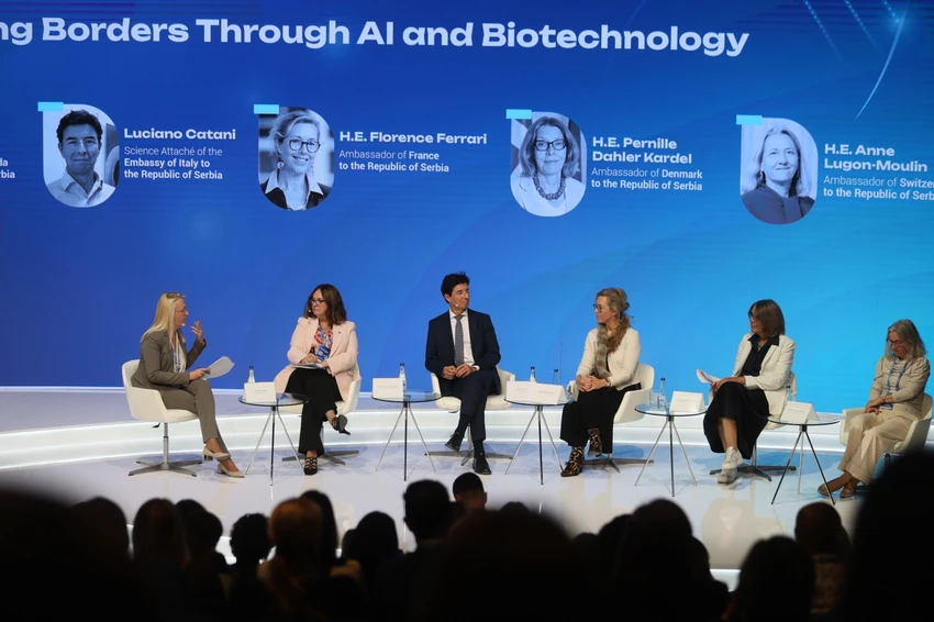 Panel: Premošćavanje granica kroz veštačku inteligenciju i biotehnologiju