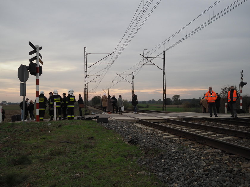 Tragedia na przejeździe kolejowym pod Tomaszowem Maz.