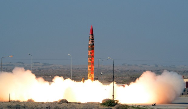 Ilustracija: Testiranje balističke rakete Pakistana 2015.
