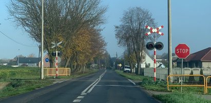 Powiedzieć, że to nieodpowiedzialność, to nic nie powiedzieć. 28-latka zignorowała czerwone światło i...