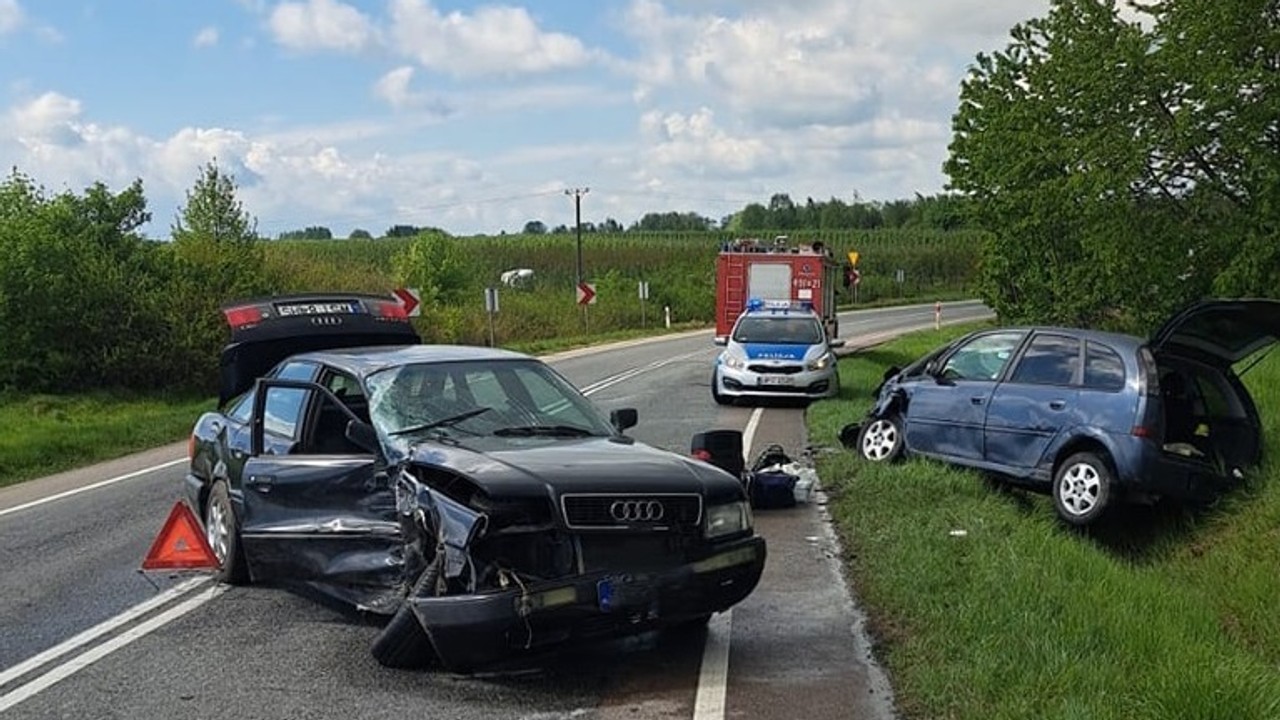 Groźny wypadek na Mazowszu. Pięć osób rannych, w tym dzieci