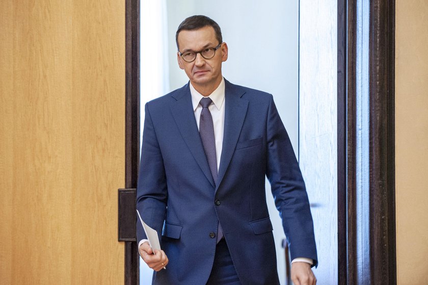 Dlaczego premier Morawiecki uważa, że koronawirus nie jest groźny? Poseł PiS tłumaczy