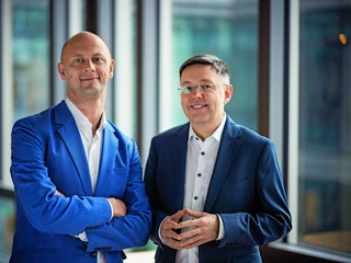 Adam Bujak (z prawej) i Mirosław Bartecki stworzyli oprogramowanie, które poprawia efektywność takich firm jak Coca-Cola, DHL, UNIQA czy Colgate-Palmolive.
