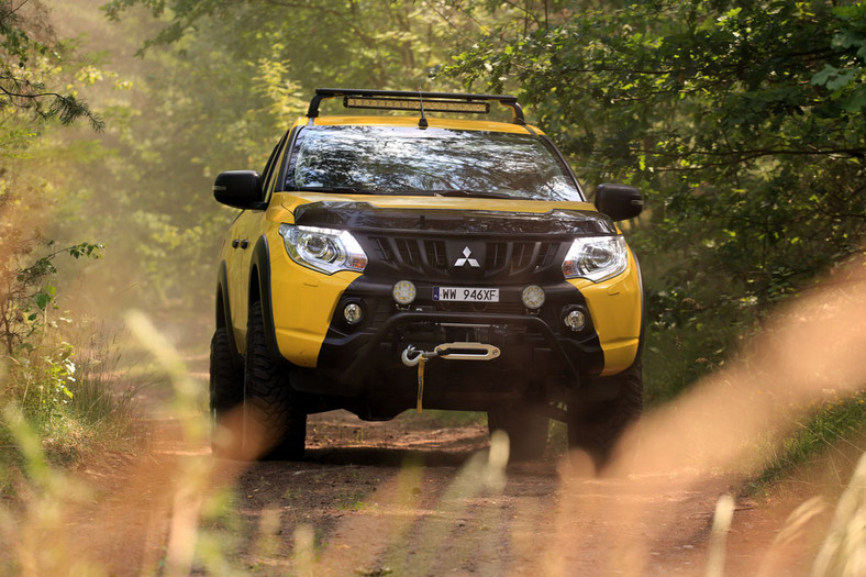 Mitsubishi L200 Monster - potwornie pracowity