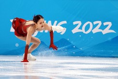 Hejt na chińską łyżwiarkę figurową. 'Jak śmiesz jeździć w barwach Chin?'