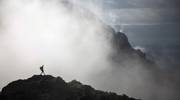 A Kárpátok legmagasabb hegyvonulata elvesztette a nagy népszerűségnek örvendő vécéjét / Fotó: MTI/Mohai Balázs