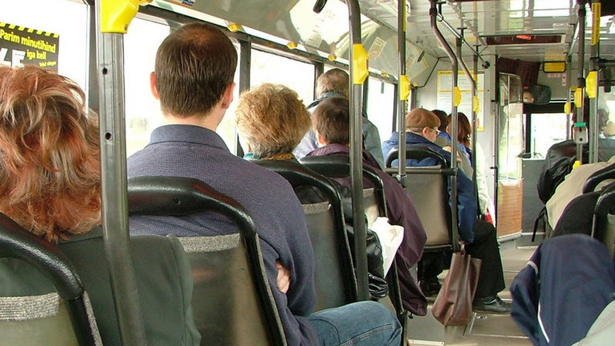 Od jutra pasażerowie komunikacji miejskiej muszą się liczyć ze zmianami godzin odjazdów linii autobusowych nr 4, 10, 16, 17, 20, 21, 39, 44, 57 oraz 73. Pasażerowie pożegnają się też z popularną "dziewiątką", która zmienia numer na 159.