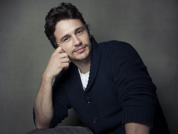 James Franco pokazuje, jak pochowa swoją matkę