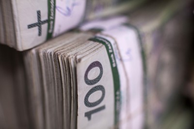 Wakacje kredytowe 2024. Morawiecki: Skierowaliśmy do Sejmu projekt