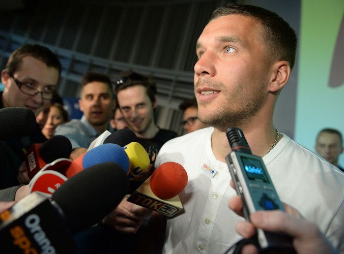 Lukas Podolski otworzył świetlicę dla dzieci na warszawskiej Pradze