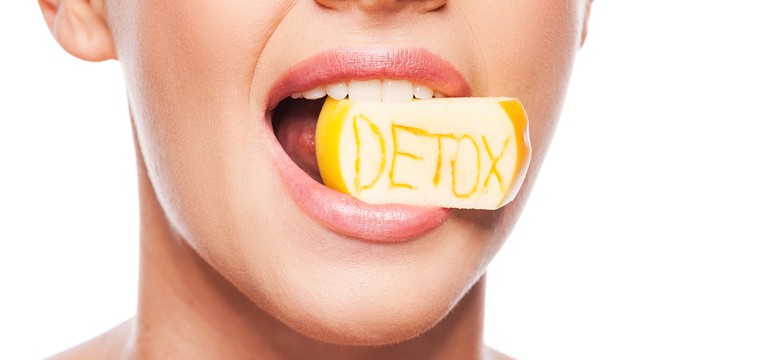 To nie tak, jak myślilsz: modne detoksy wcale nie są ciału potrzebne!