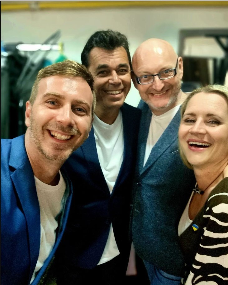 Nemec s kolegami z predstavenia 3 a pol chlapa.