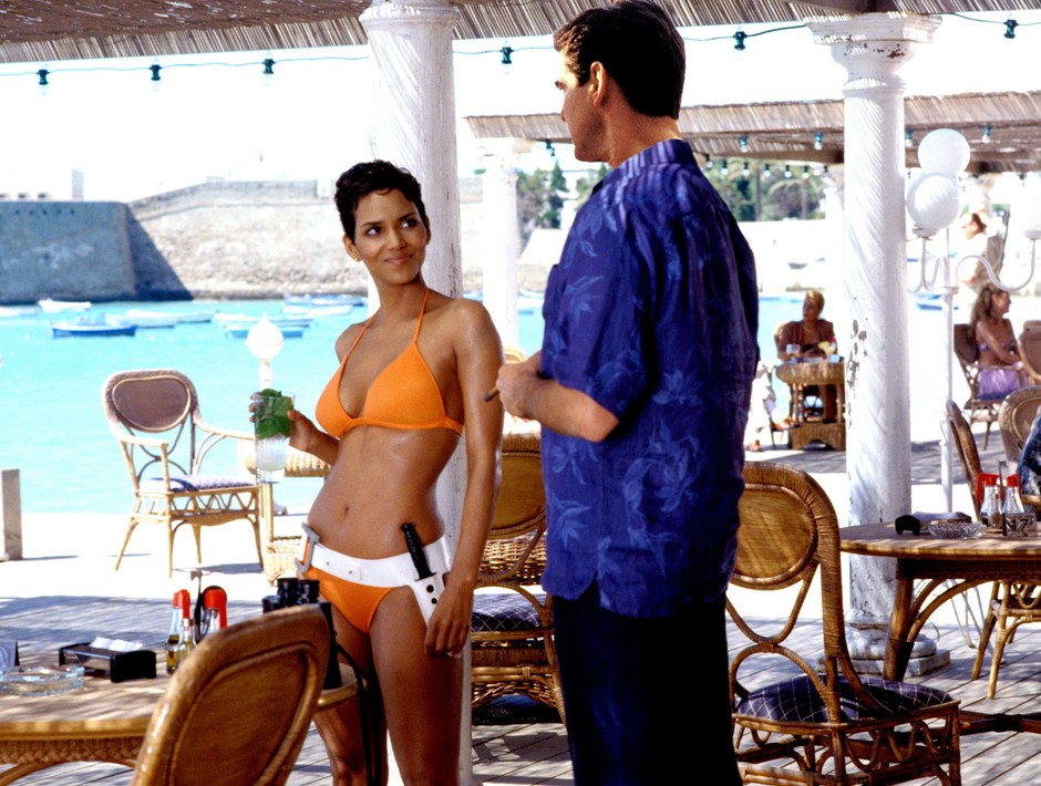 Halle Berry u čuvenom bikiniju iz Bonda