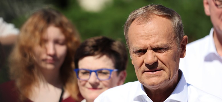 PiS zaapelował do Donalda Tuska. "Niech pan odda te medale"
