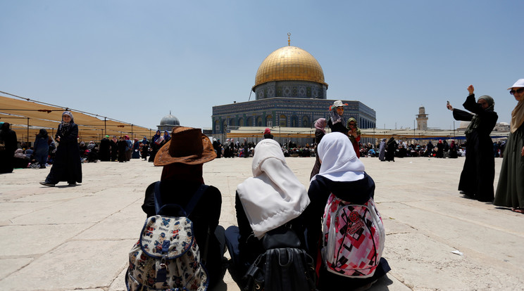 Muszlimok Jeruzsálom /Fotó: AFP