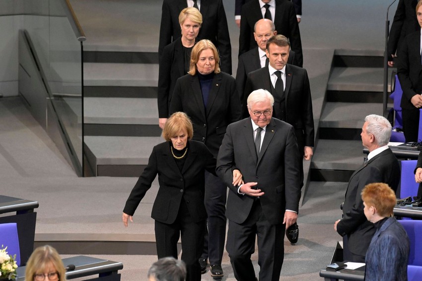 Bundestag, Makron, Sojble