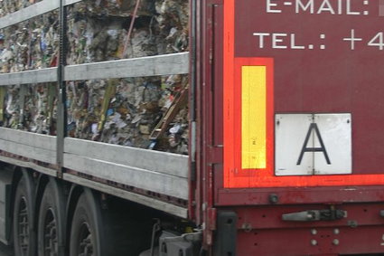 Nielegalne odpady jechały z Niemiec do Polski. Zatrzymali je celnicy