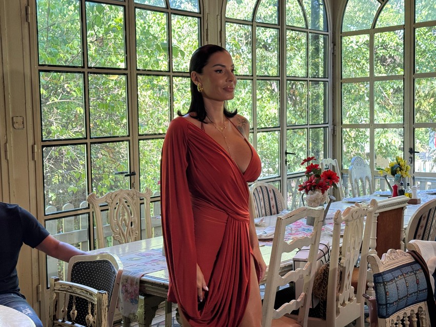 Mia Borisavljević u ubitačnoj haljini