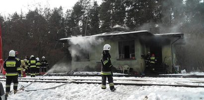 Tragiczny pożar domu przy torach. Zginęła emerytka