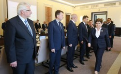 Szydło: Pod koniec czerwca zdecydujemy ws. jednolitego podatku, do końca roku ustawa o wieku emerytalnym