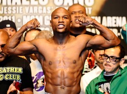 Słynny bokser w obraźliwy sposób wyzwał rywala na pojedynek