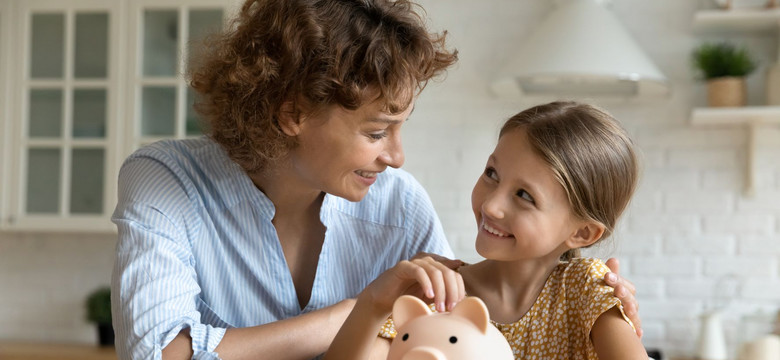 Podstawowa wiedza o pieniądzach. Sprawdź, czy wiesz, jak przekazać ją dziecku? [QUIZ]