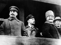 Tak płakano po śmierci Stalina. Propaganda w najgorszym wydaniu