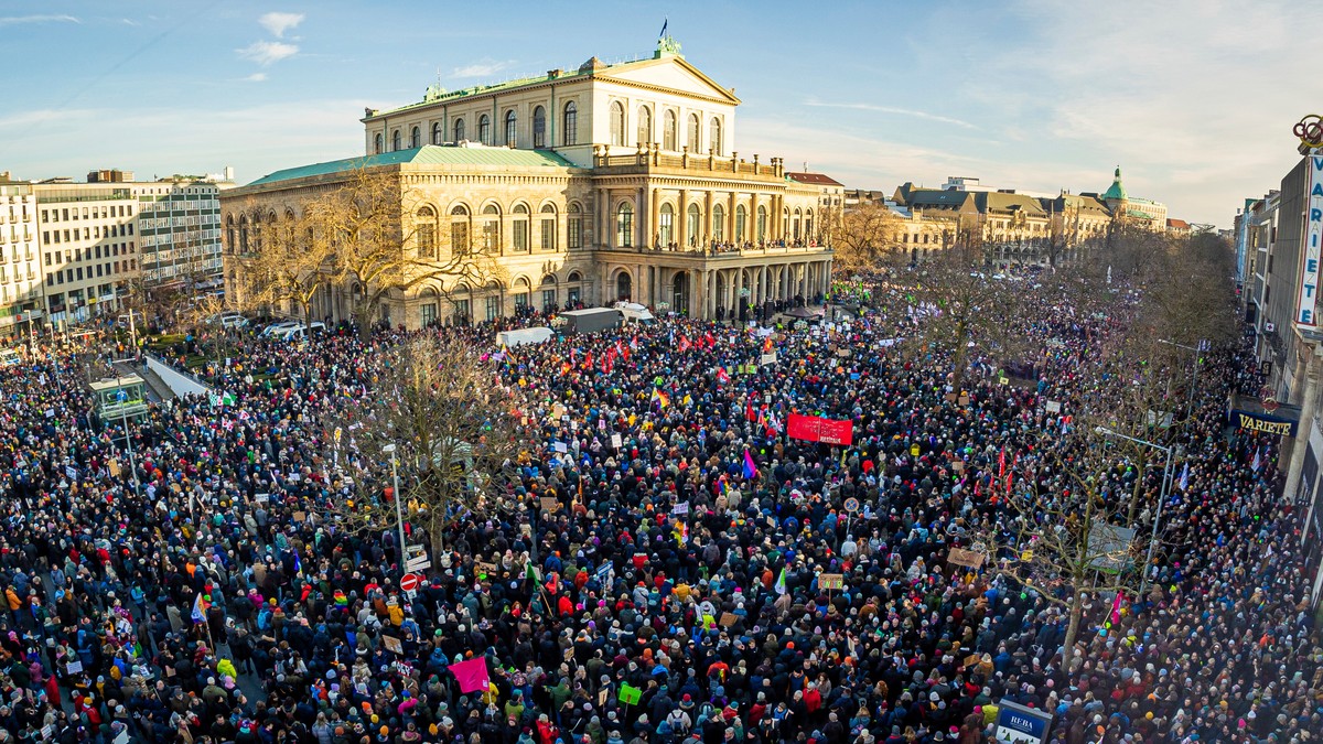 Stotine hiljada Nemaca protiv AfD, najavljen novi masovni protesti - Blic