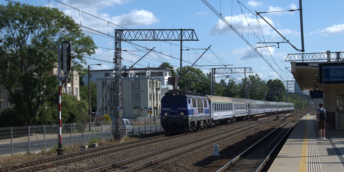 Teraz pojedziesz pierwszą klasą za 19 zł. PKP wyprzedaje bilety na Pendolino.