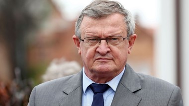 kaczyński wybrał już kandydata na premiera. cymański mówi o polityku z "górnej półki"