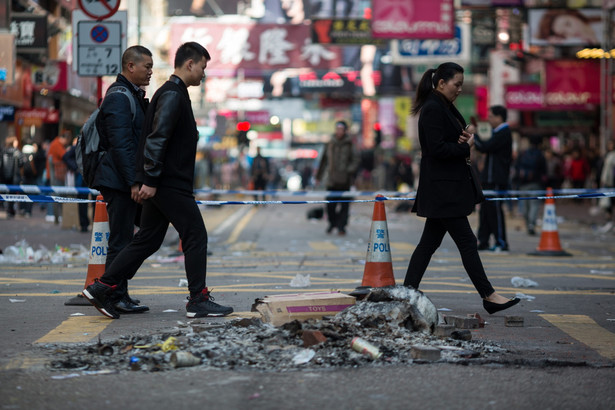 Starcie policji i sprzedawców w Hongkongu