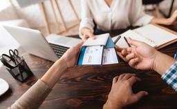 Bankructwo biura podróży Thomasa Cooka zatrzęsło rynkiem. Co będzie z Neckermannem?