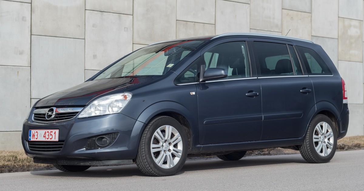 Zafira z zagranicy ile kosztuje naprawdę?