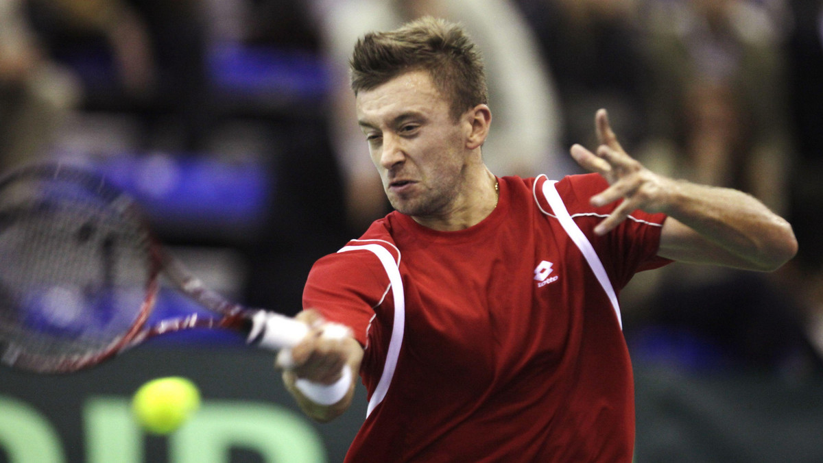 Michał Przysiężny awansował do półfinału tenisowego challengera ATP na twardych kortach w japońskiej Toyocie (pula nagród 35 tysięcy dolarów). Polak pokonał rozstawionego z numerem trzecim Włocha Matteo Violę 6:4, 6:4.