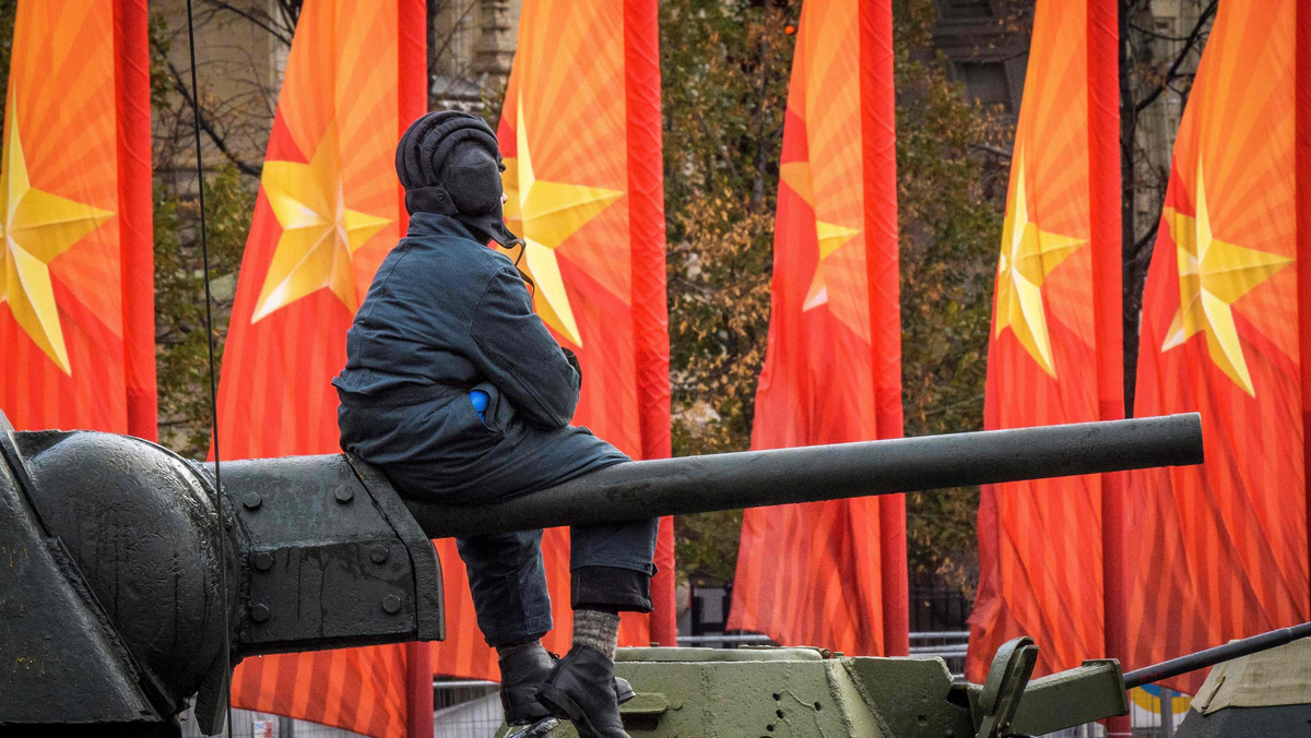 RUSSIA-HISTORY-PARADE-REHEARSAL