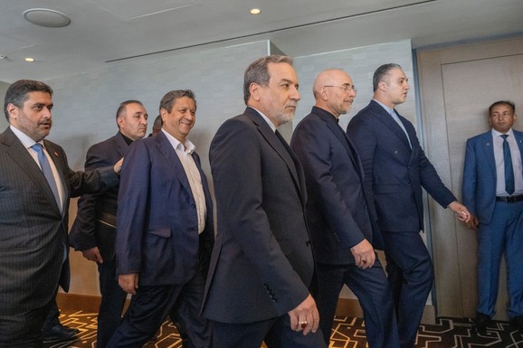 "BLOKADA JE UKINUTA" Postignut prvi proboj u pregovorima Irana i SAD, ključni čovek Teherana: Pravi test biće Liban
