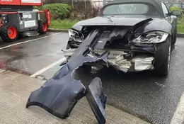 Rozbił Porsche Boxster i uznał, że po wypadku może jechać dalej