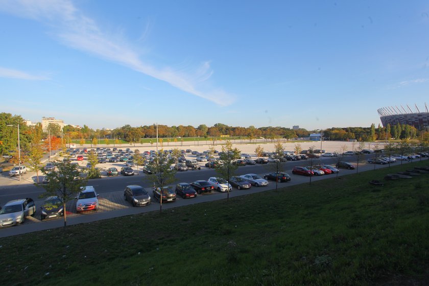 Urzędnicy źle wybierają ich lokalizacje. Parkingi za miliony świecą pustkami