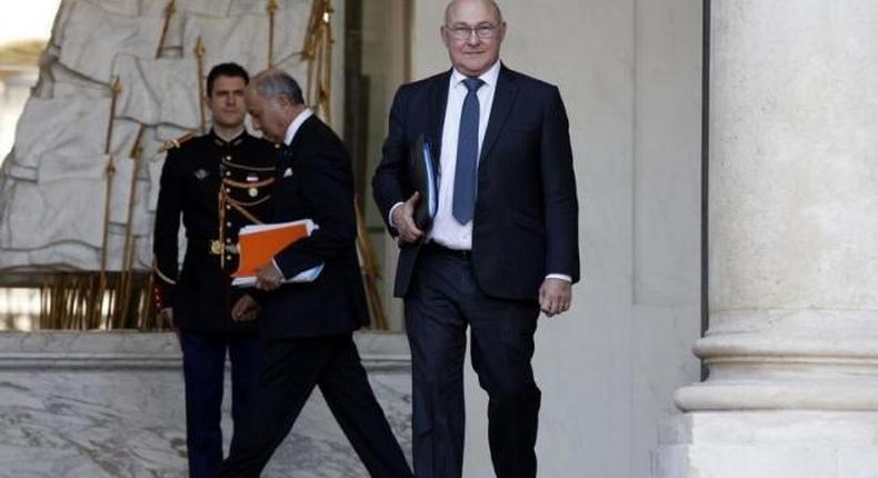 French finance minister admits to inappropriate conduct towards female journalist