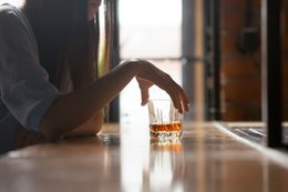 Jak nadużywanie alkoholu wpływa na ciało człowieka. Z czasem zmienia się struktura mózgu