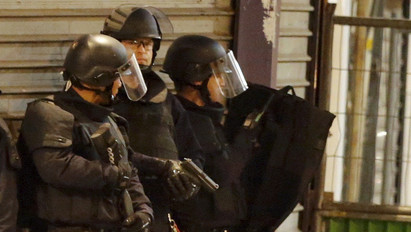 Alig 2 millió forintotba került a párizsi mészárlás a terroristáknak